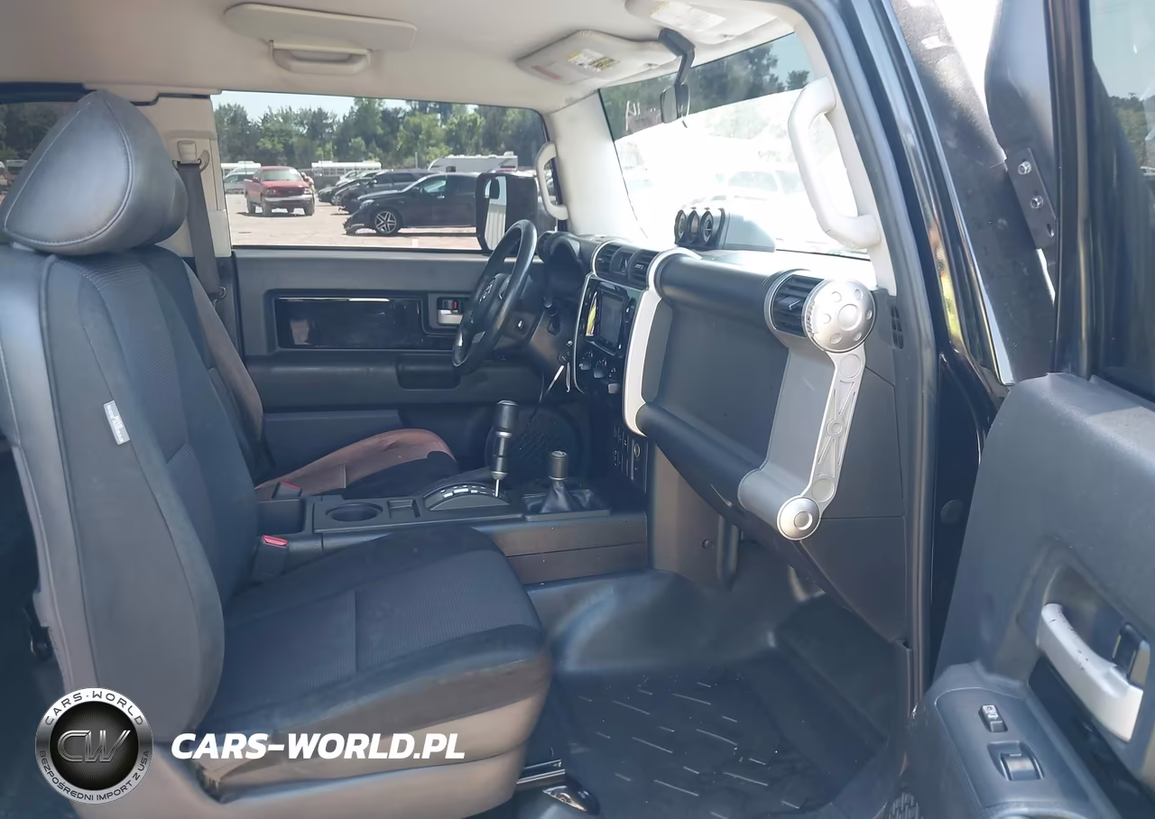 2008 Toyota Fj Cruiser VIN:JTEBU11F680104604 - 5