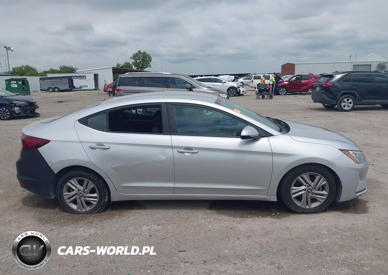 2019 Hyundai Elantra Sel VIN:5NPD84LF2KH407163 - 13