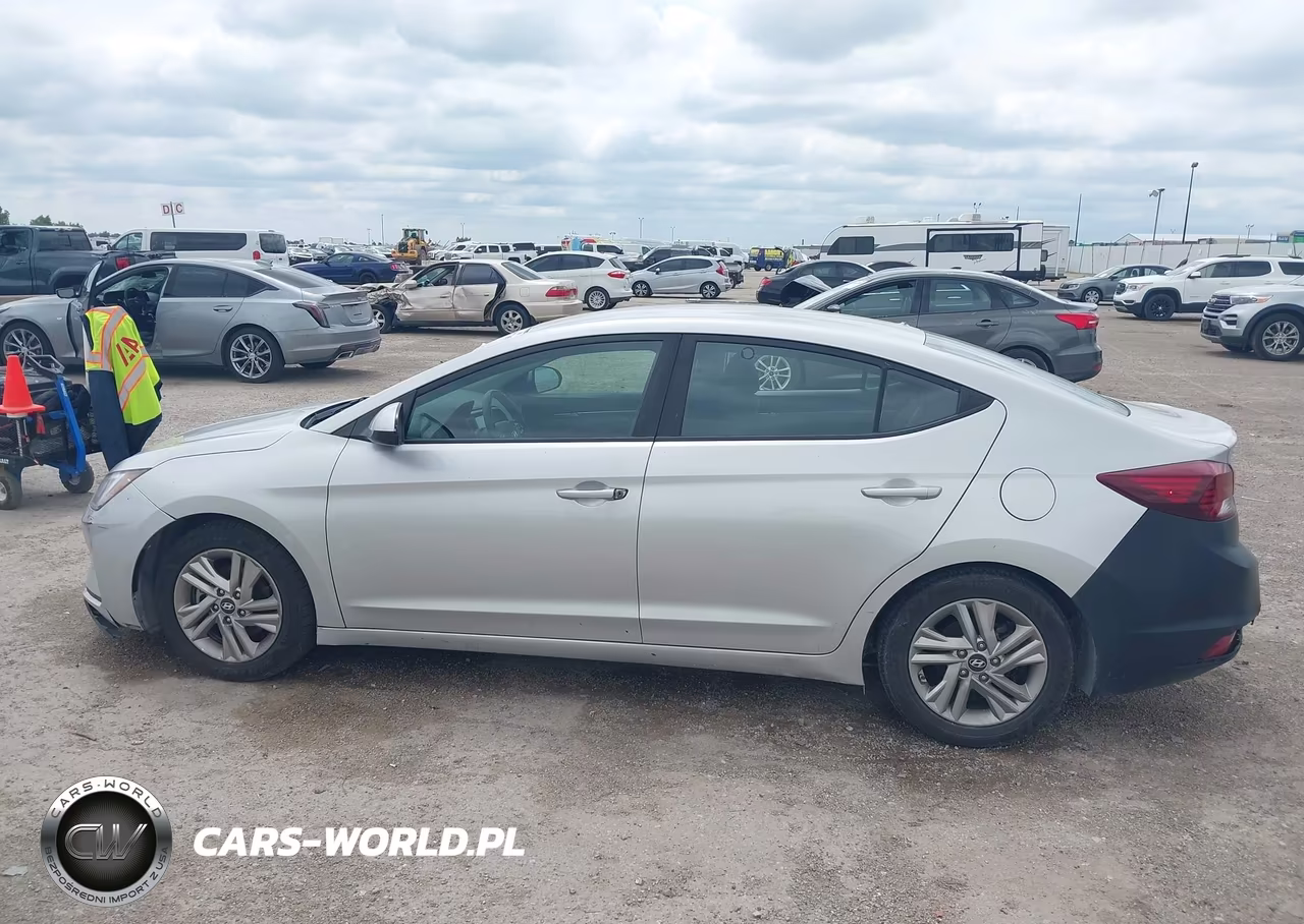 2019 Hyundai Elantra Sel VIN:5NPD84LF2KH407163 - 14