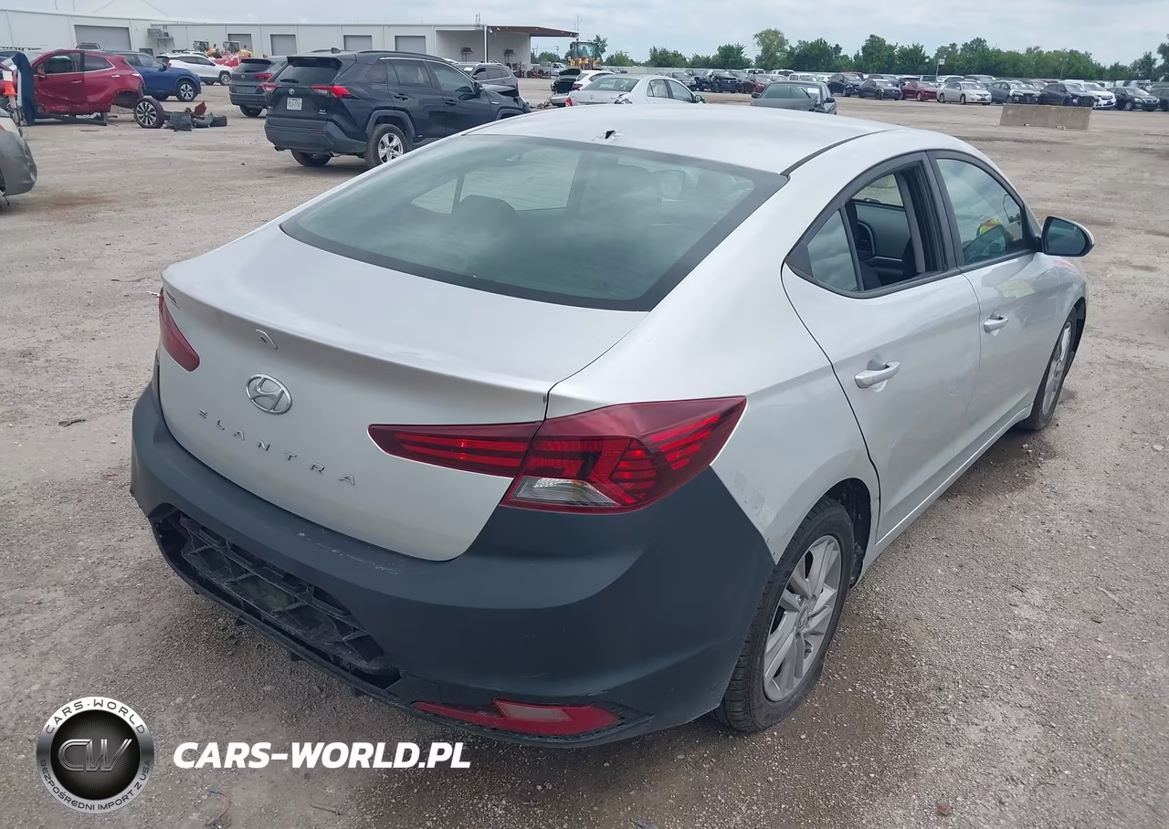 2019 Hyundai Elantra Sel VIN:5NPD84LF2KH407163 - 4
