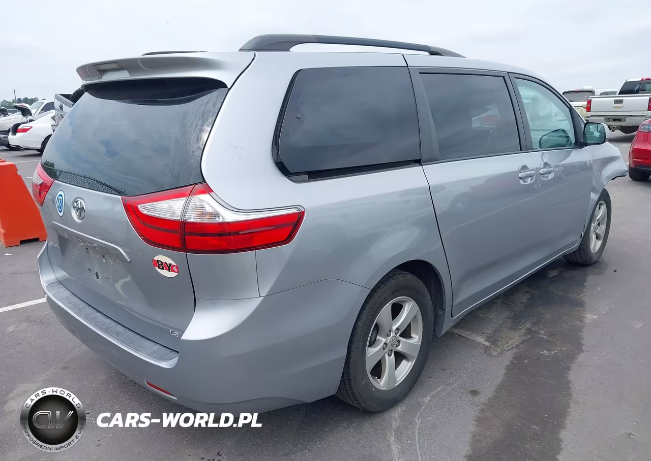 2015 Toyota Sienna Le 8 Passenger VIN:5TDKK3DC7FS582404 - 4