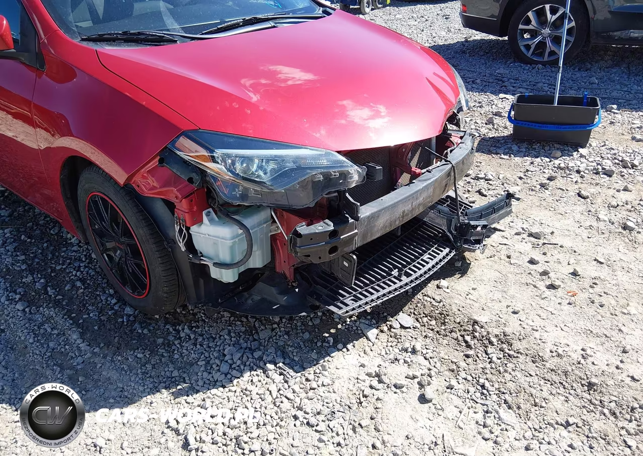 2019 Toyota Corolla Le VIN:2T1BURHE7KC215739 - 19