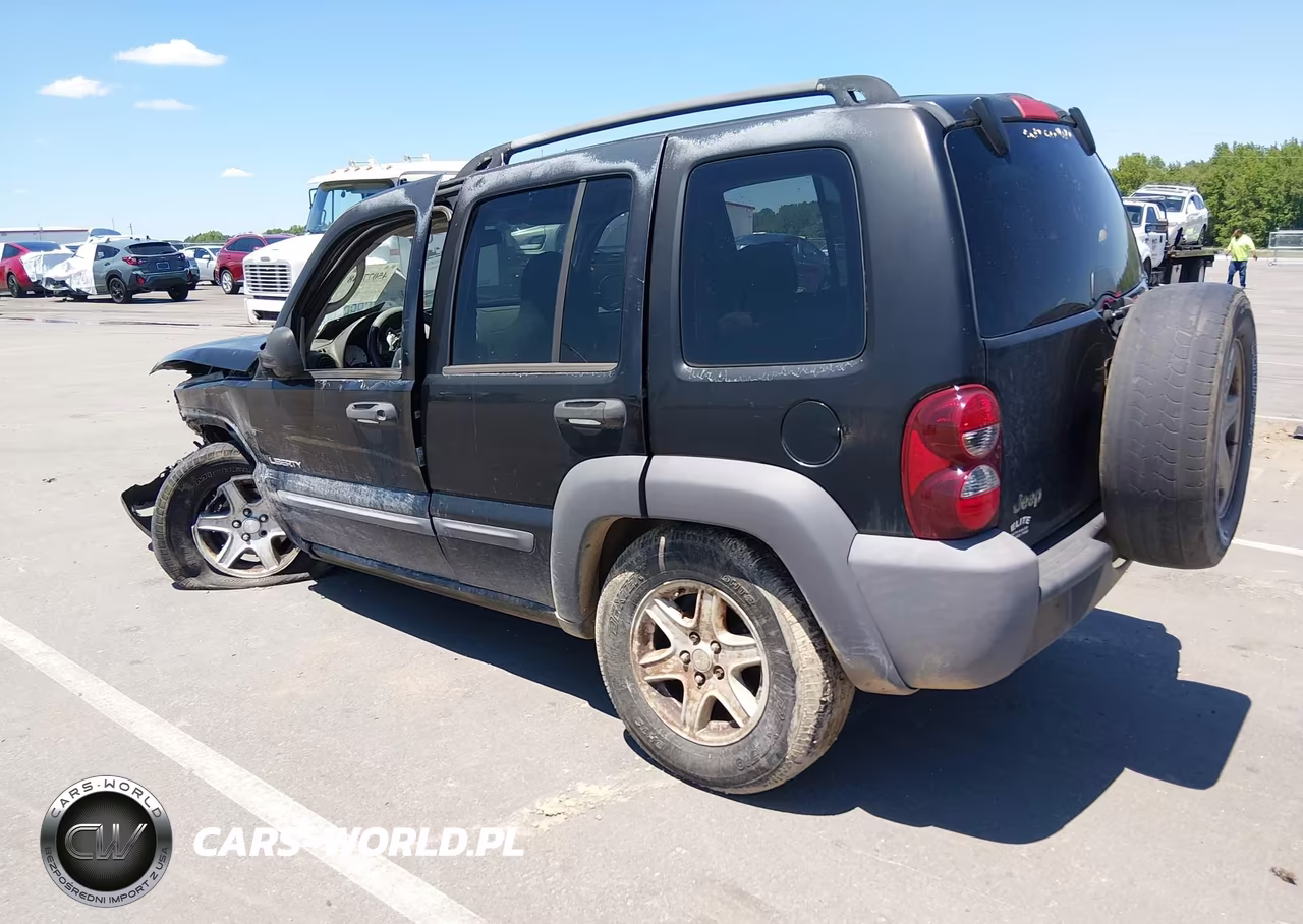 2004 Jeep Liberty Sport VIN:1J4GK48K64W128147 - 3
