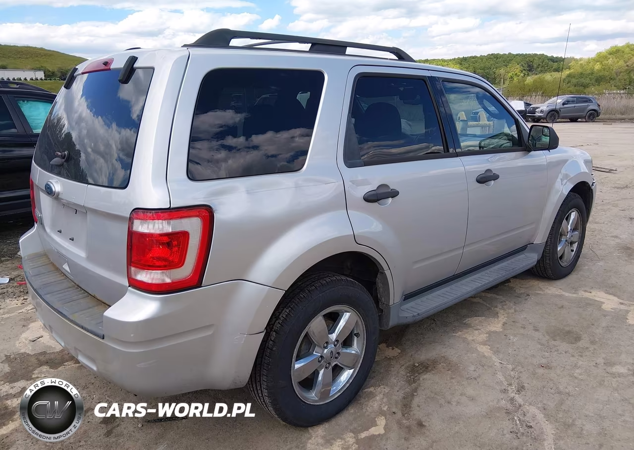 2011 Ford Escape Xlt VIN:1FMCU9D79BKA90751 - 4