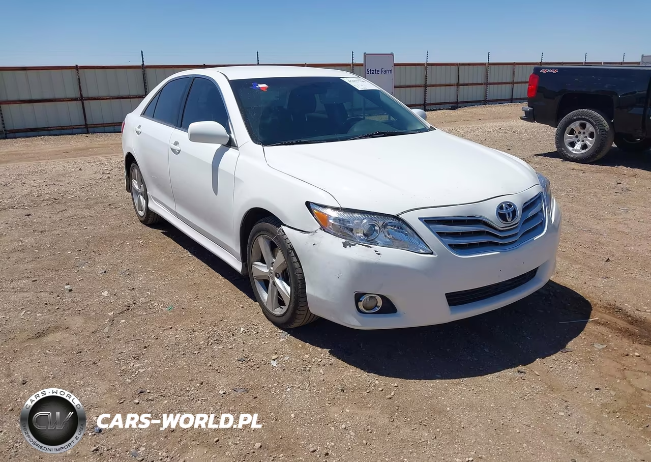 2011 Toyota Camry Base – zdjęcie 1 z 16