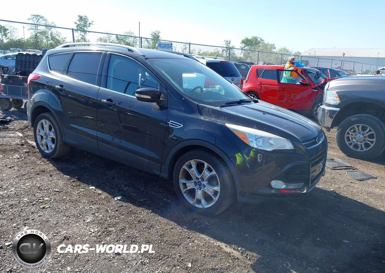 2015 Ford Escape Titanium – zdjęcie 1 z 16