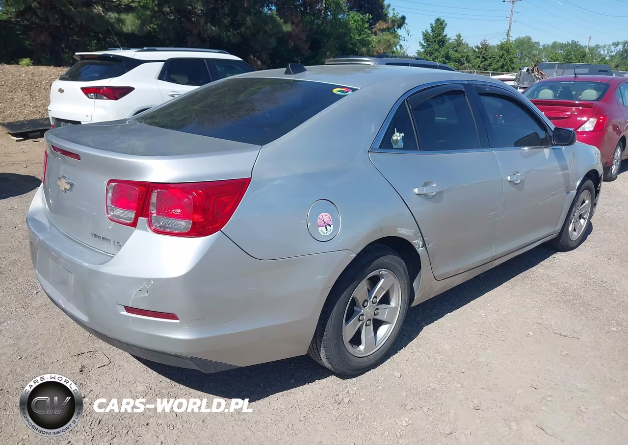 2014 Chevrolet Malibu 1Ls VIN:1G11B5SL3EF103932 - 4