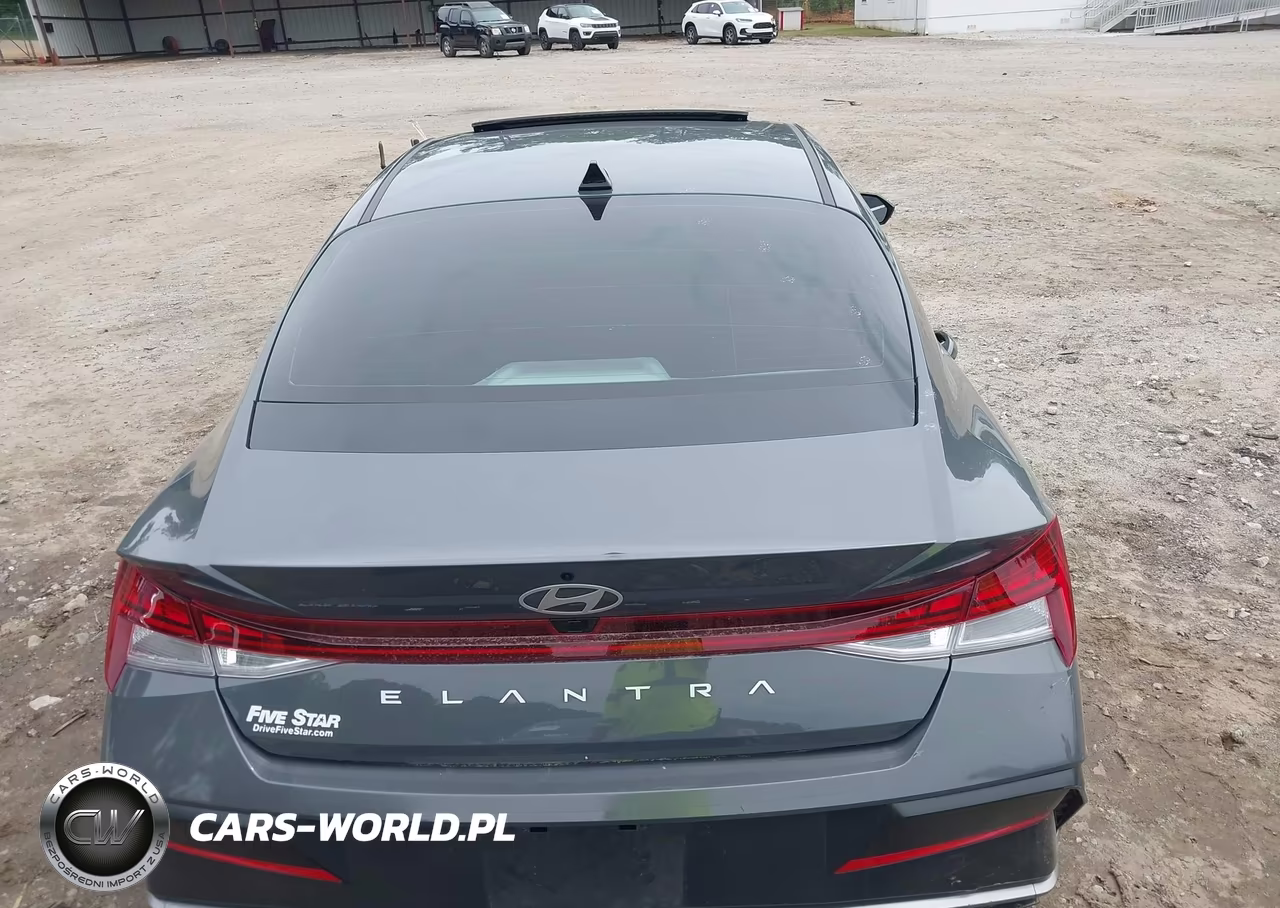 2025 Hyundai Elantra Sel Convenience VIN:KMHLS4DG8SU884539 - 17