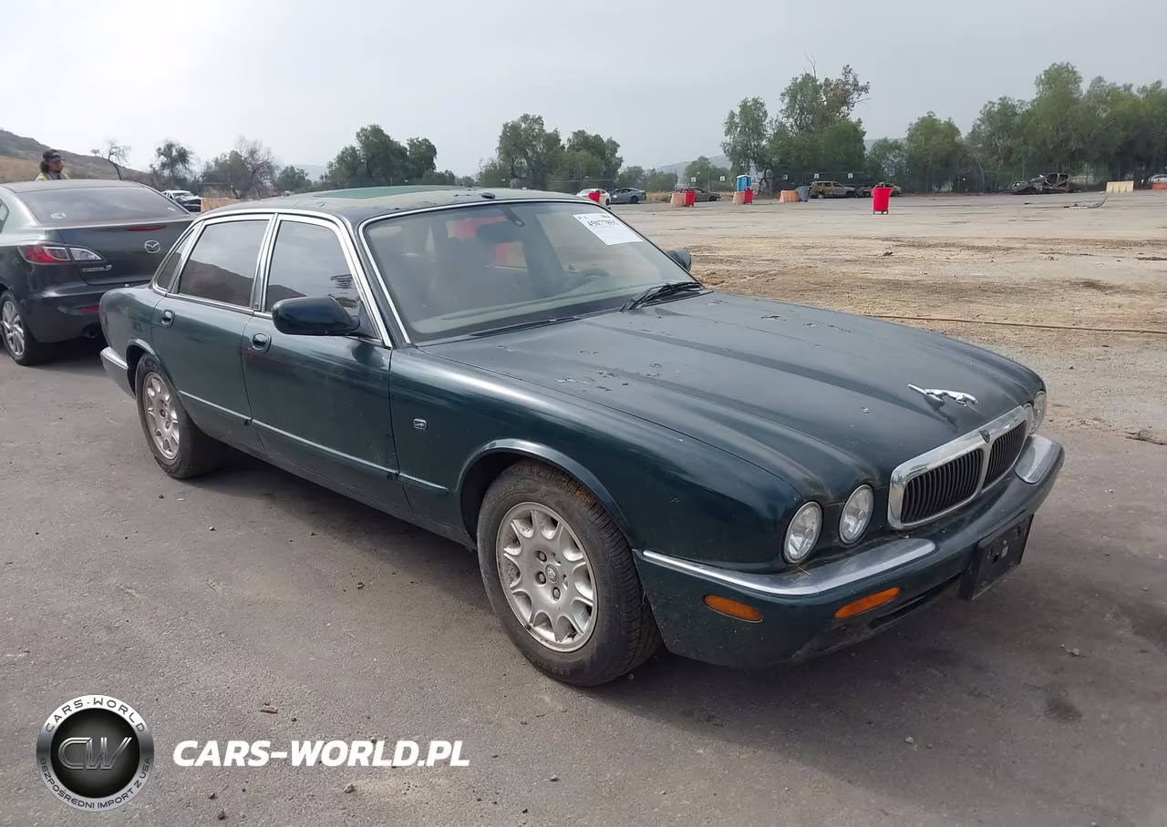 Główne zdjęcie 2001 Jaguar Xj8