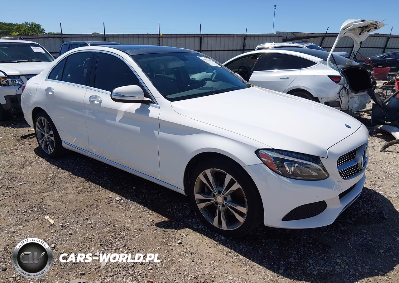 2015 Mercedes-Benz C 300 4Matic-Luxury 4Matic-Sport 4Matic – zdjęcie 1 z 17