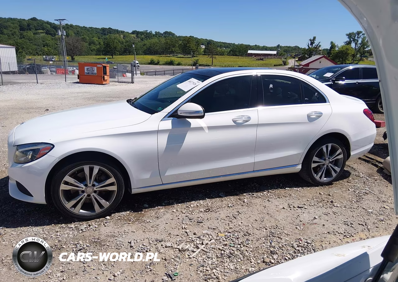 2015 Mercedes-Benz C 300 4Matic-Luxury 4Matic-Sport 4Matic VIN:55SWF4KB2FU040295 - 15
