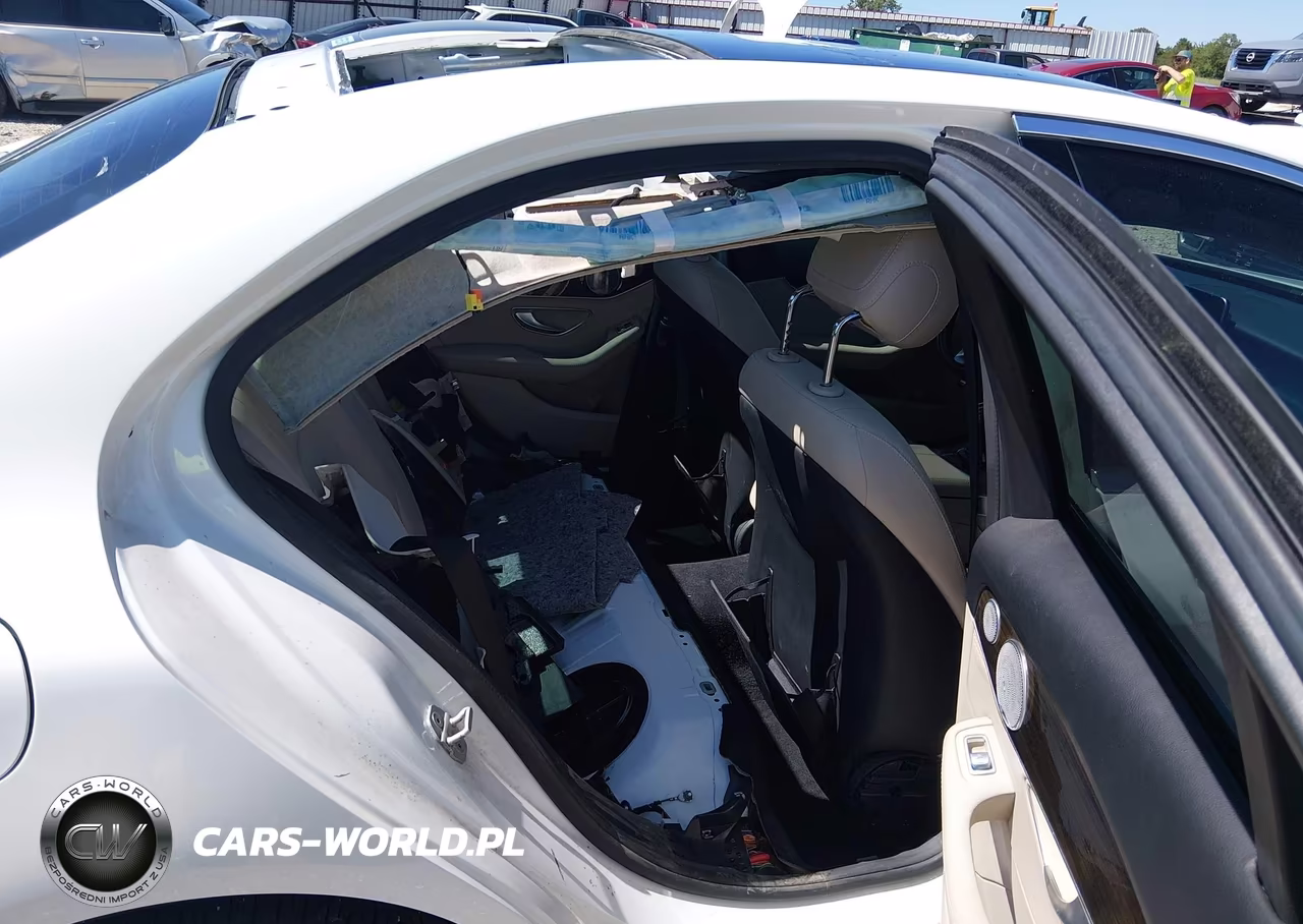 2015 Mercedes-Benz C 300 4Matic-Luxury 4Matic-Sport 4Matic VIN:55SWF4KB2FU040295 - 8