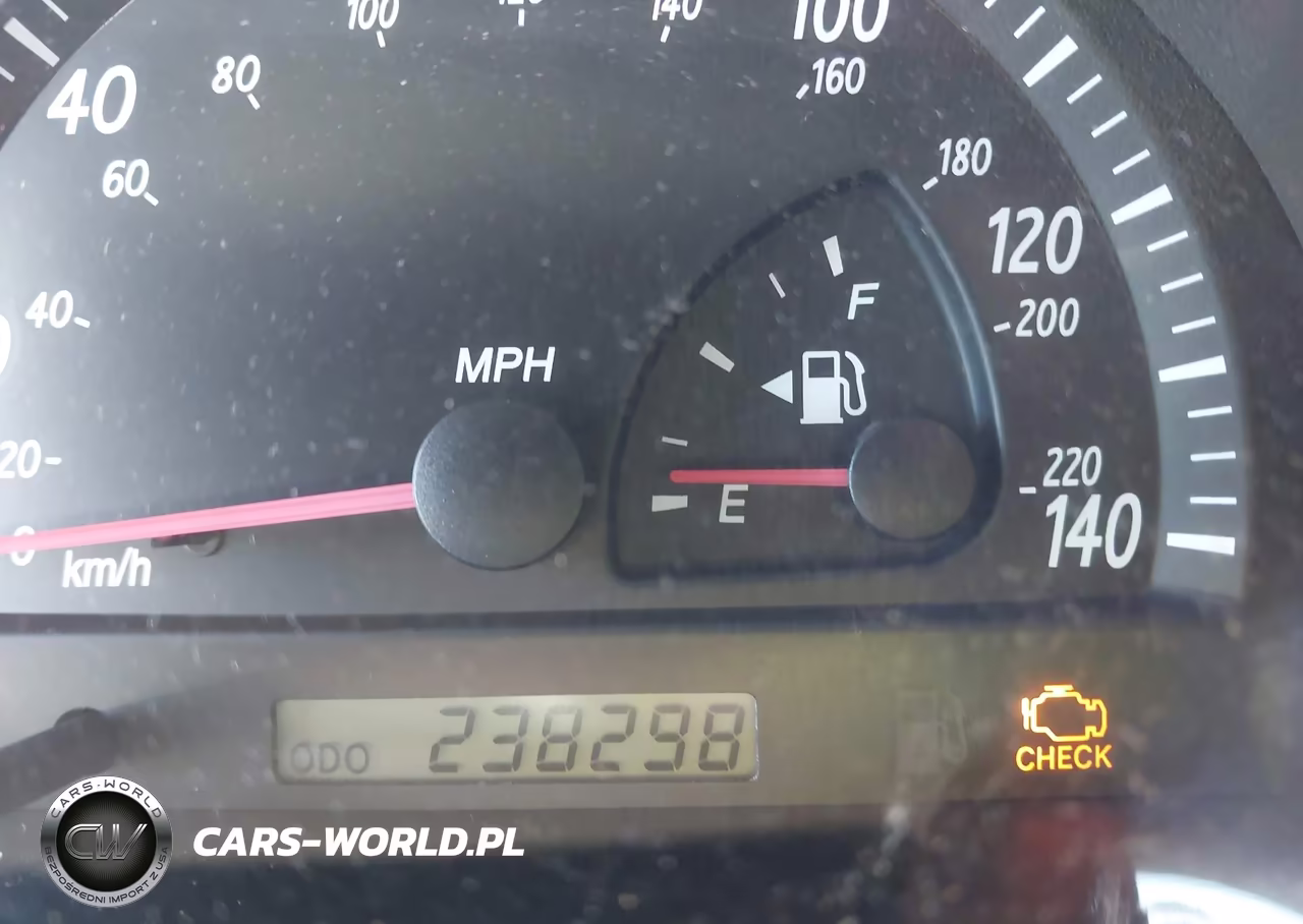 2003 Toyota Camry Le VIN:4T1BE32K63U720292 - 12
