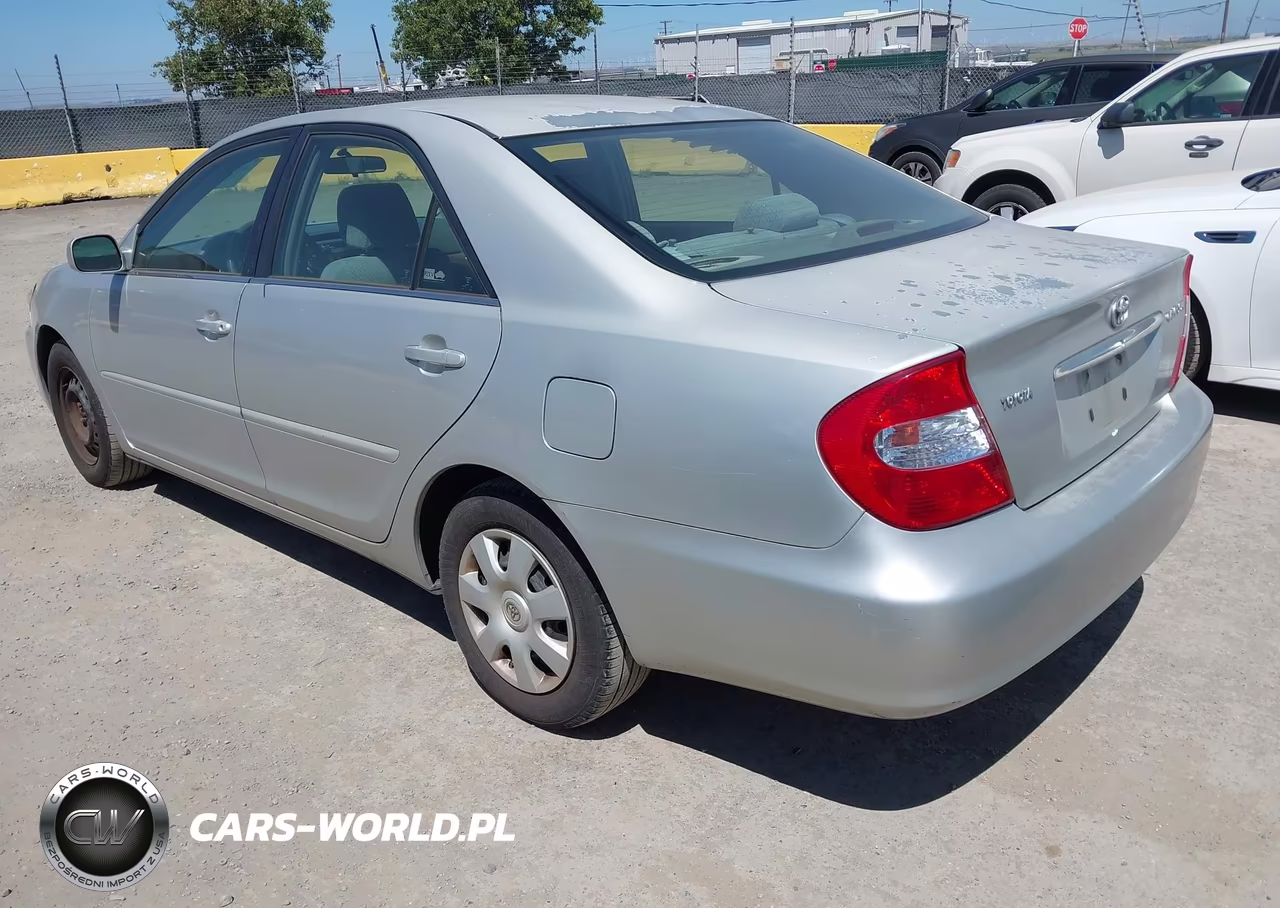 2003 Toyota Camry Le VIN:4T1BE32K63U720292 - 3