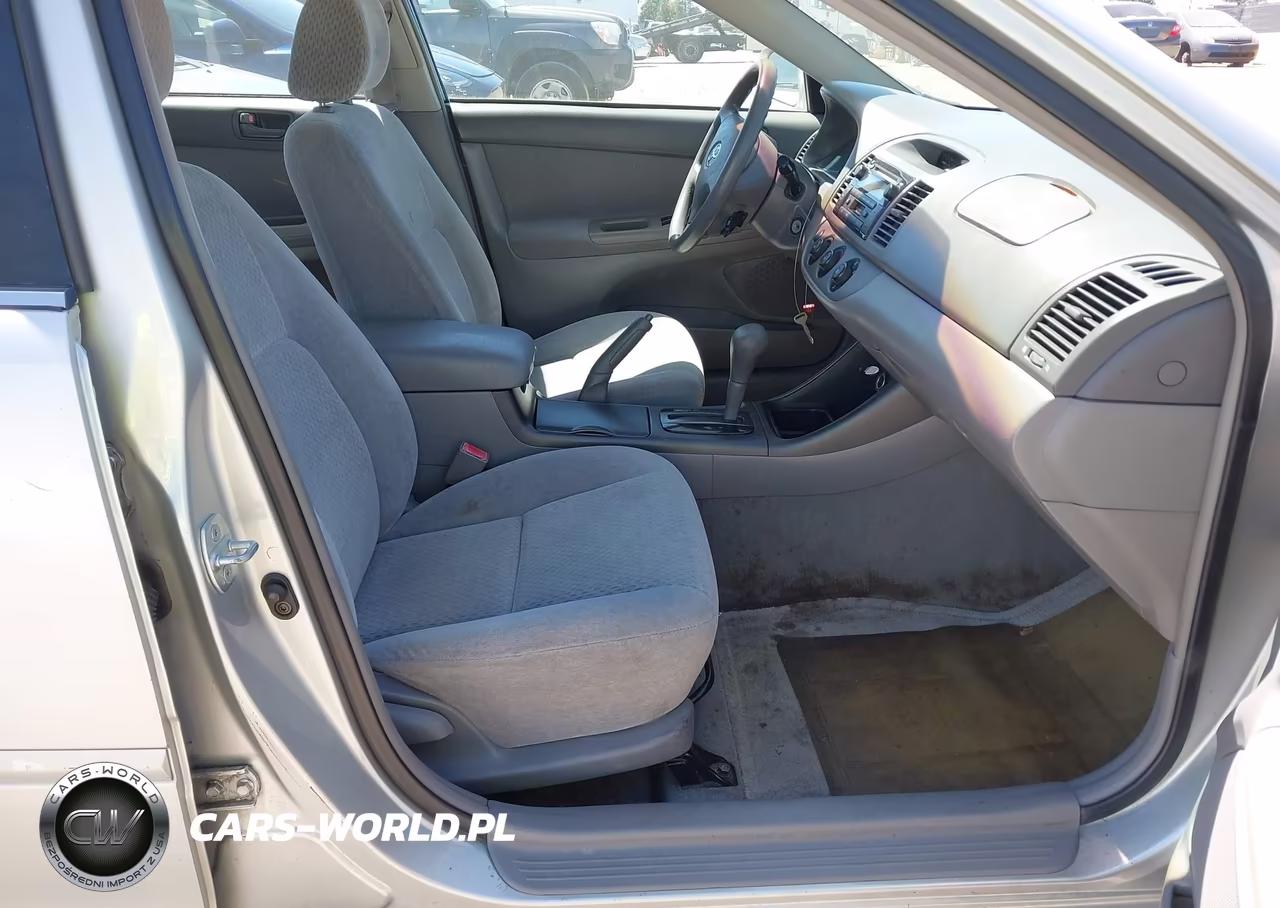2003 Toyota Camry Le VIN:4T1BE32K63U720292 - 5