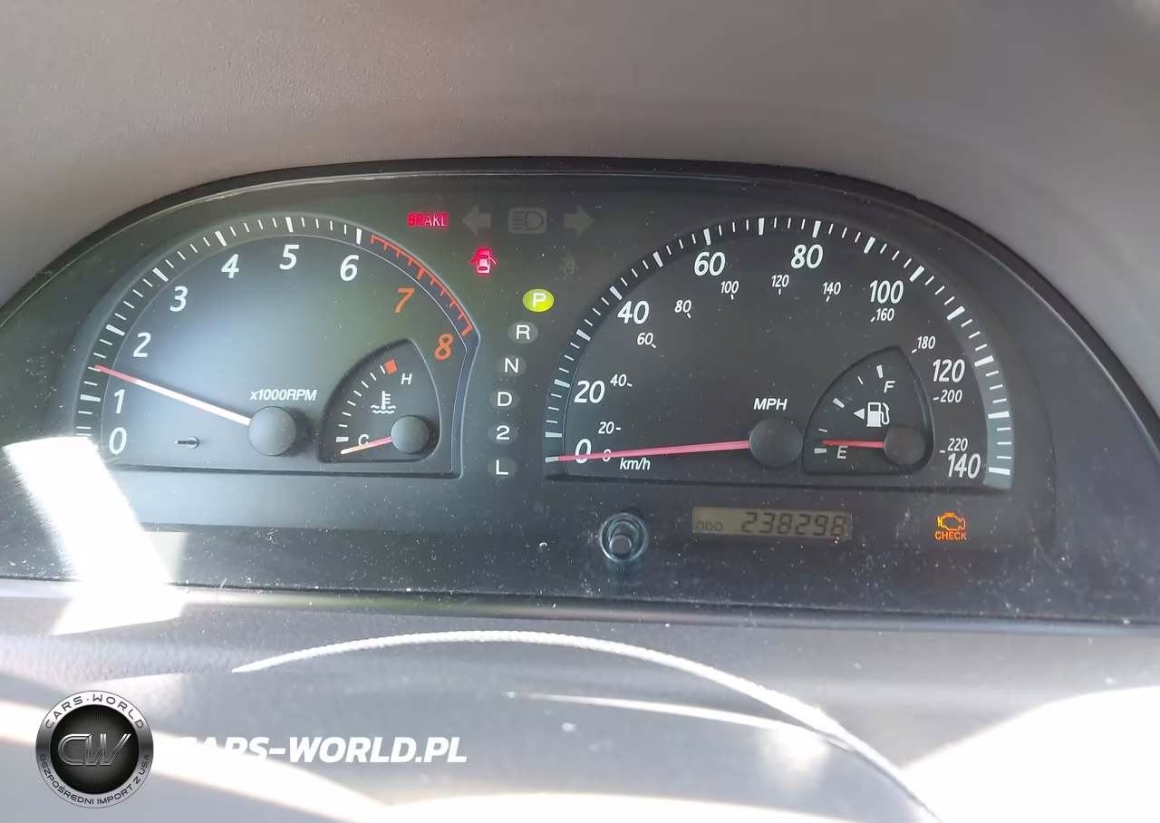 2003 Toyota Camry Le VIN:4T1BE32K63U720292 - 7