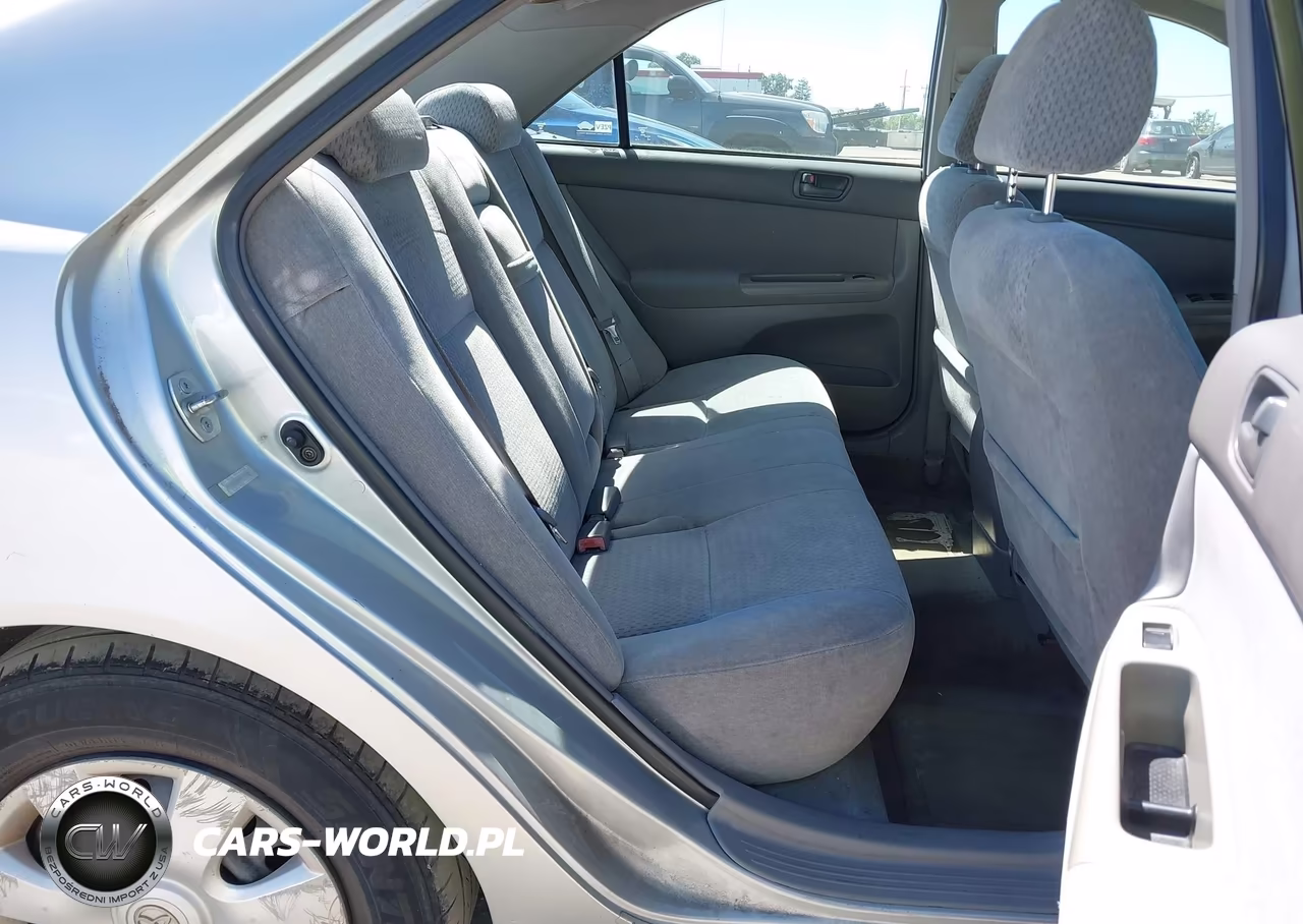 2003 Toyota Camry Le VIN:4T1BE32K63U720292 - 8