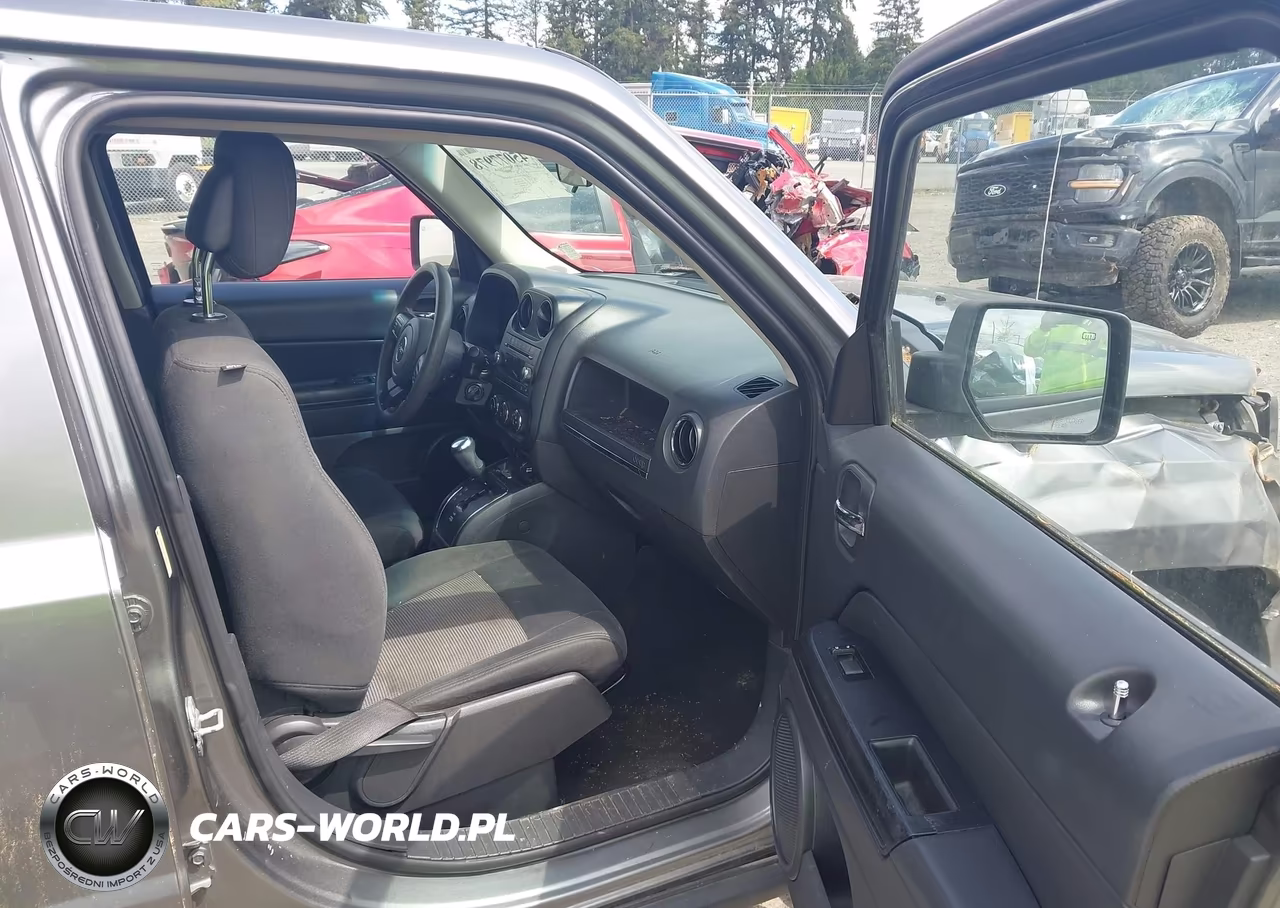 2012 Jeep Patriot Sport VIN:1C4NJPBAXCD576287 - 5