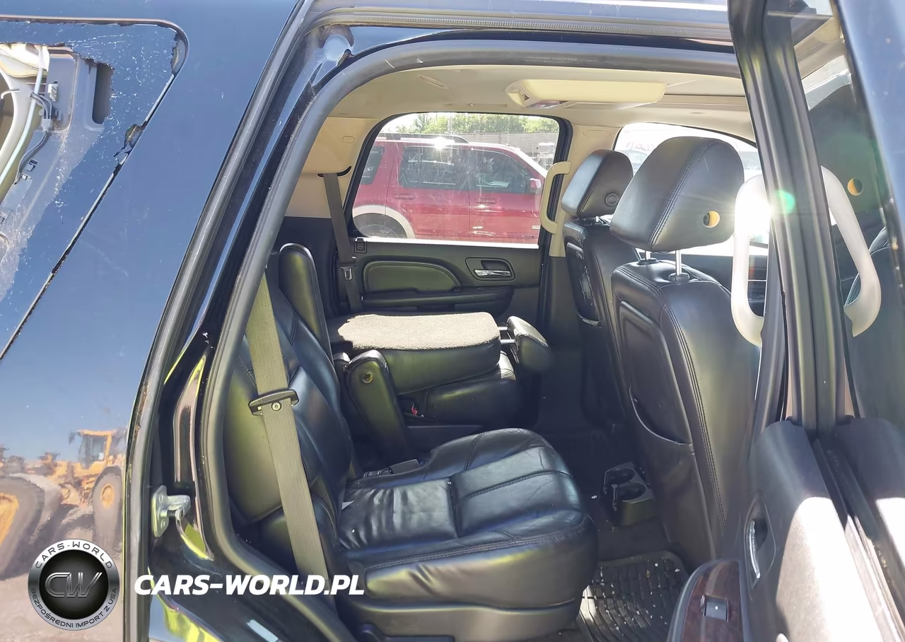 2007 GMC Yukon Denali Denali VIN:1GKFK63817J319912 - 8