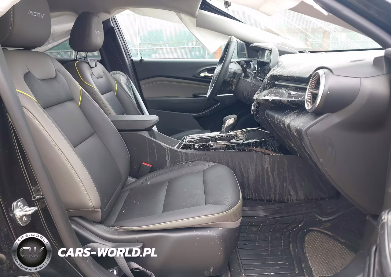 2025 Chevrolet Trax Fwd Activ VIN:KL77LKEP7SC213534 - 5