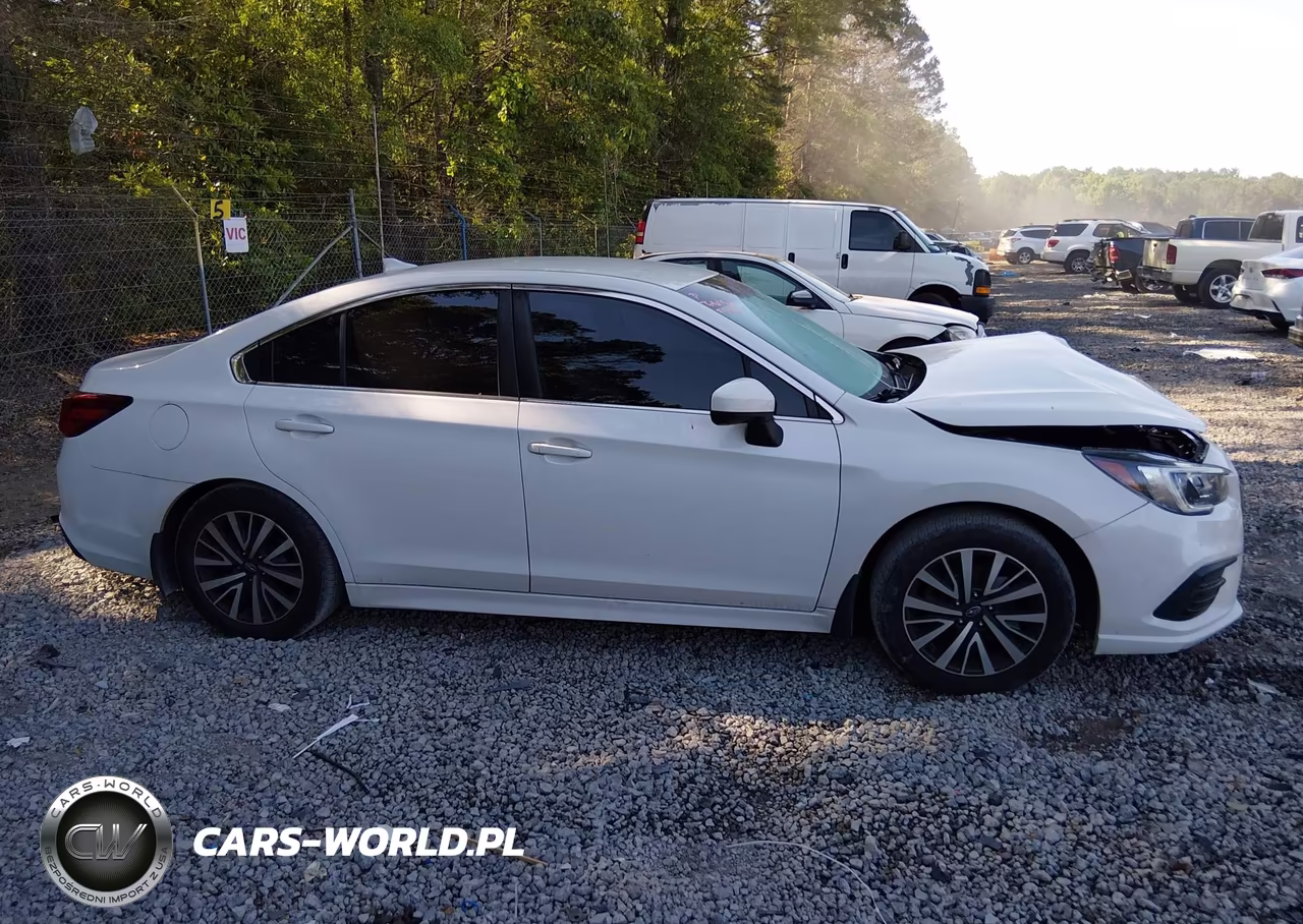 2018 Subaru Legacy 2.5I Premium VIN:4S3BNAC65J3016906 - 12