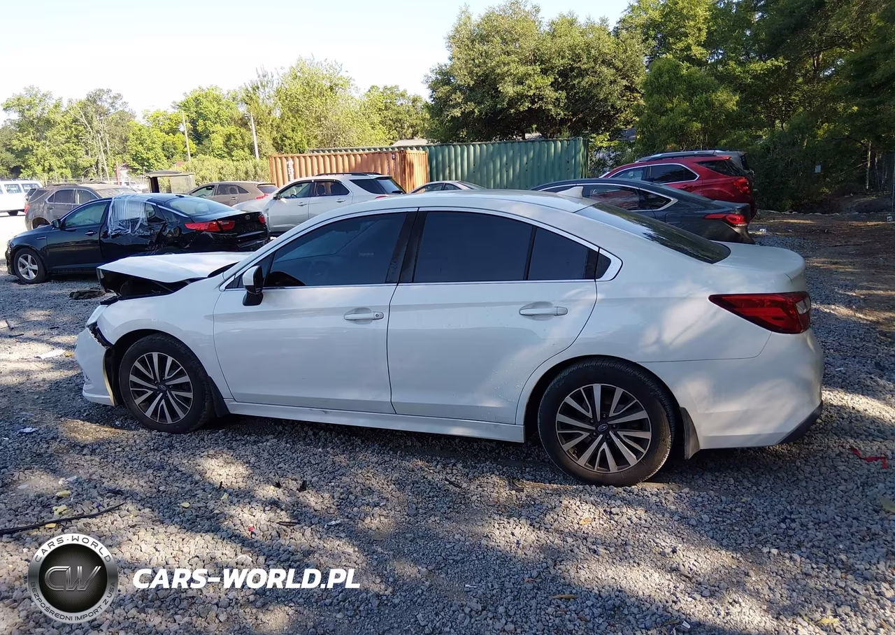 2018 Subaru Legacy 2.5I Premium VIN:4S3BNAC65J3016906 - 13