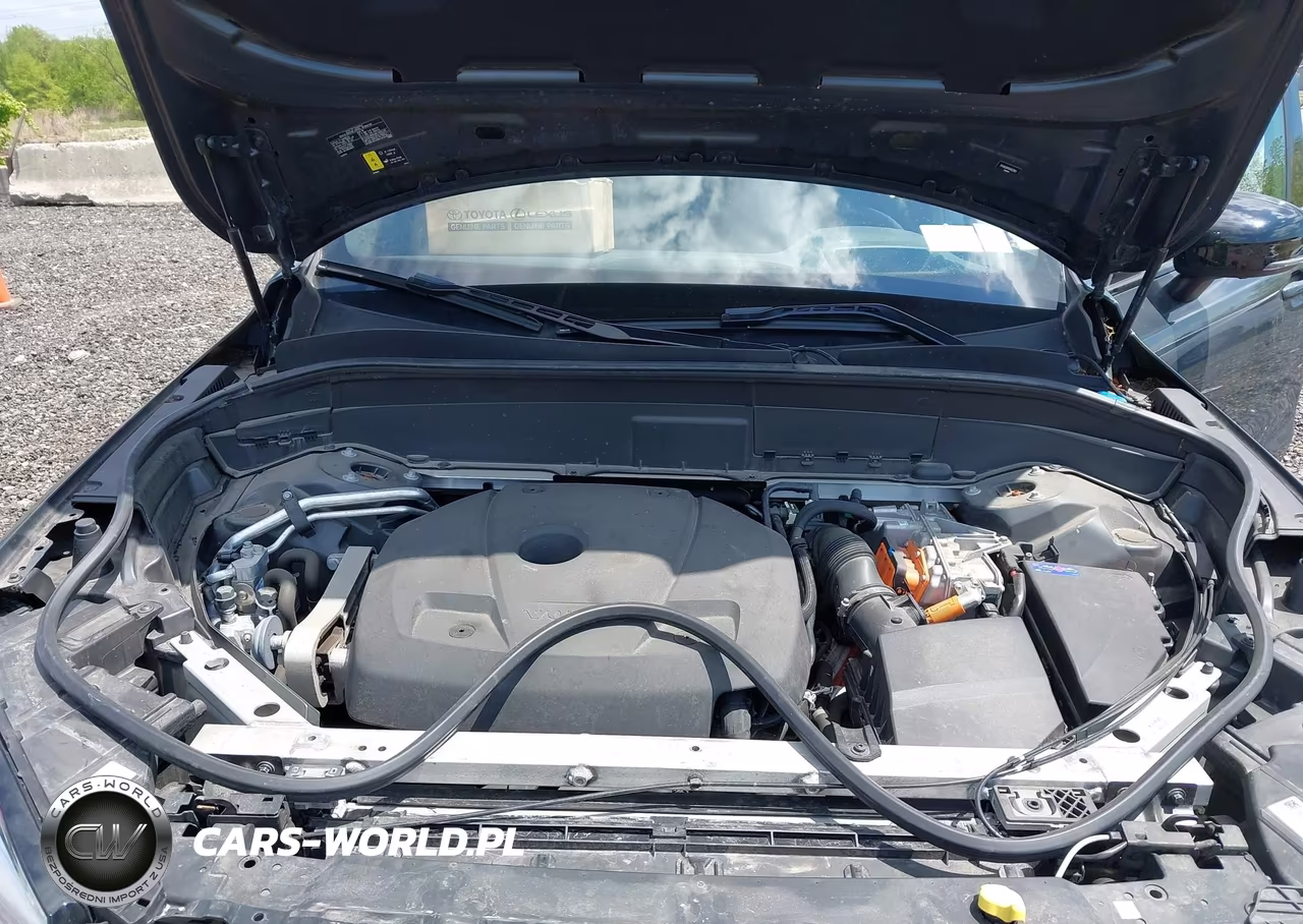 2022 Volvo Xc90 Recharge Plug-In Hybrid T8 R-Design Extended Range 7P VIN:YV4H60CM5N1833954 - 10