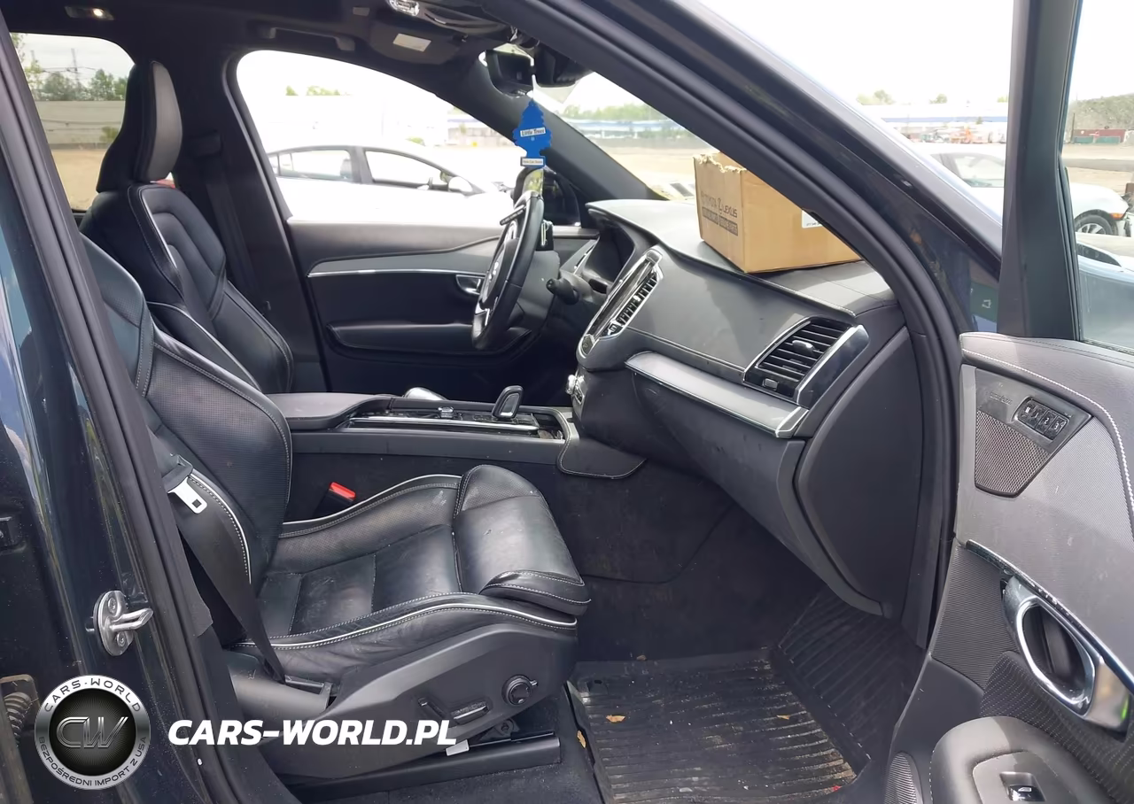 2022 Volvo Xc90 Recharge Plug-In Hybrid T8 R-Design Extended Range 7P VIN:YV4H60CM5N1833954 - 5