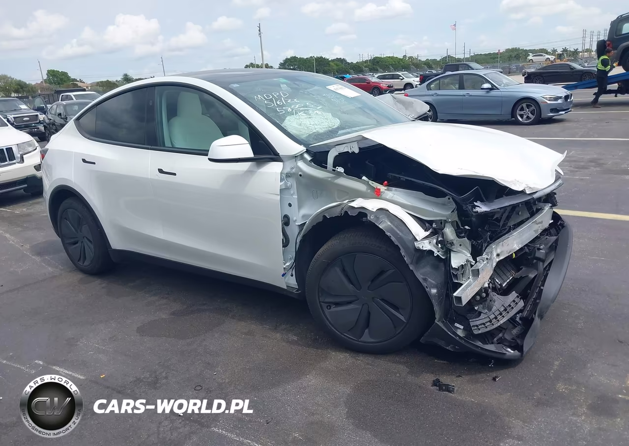 2026 Tesla Model Y – zdjęcie 1 z 17
