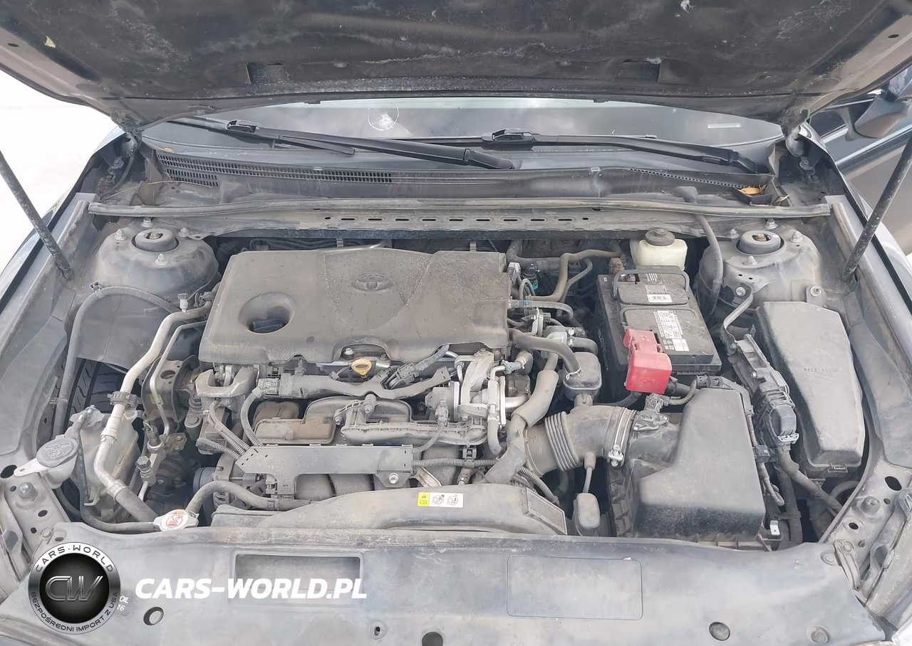 2018 Toyota Camry Le VIN:4T1B11HK2JU588541 - 10