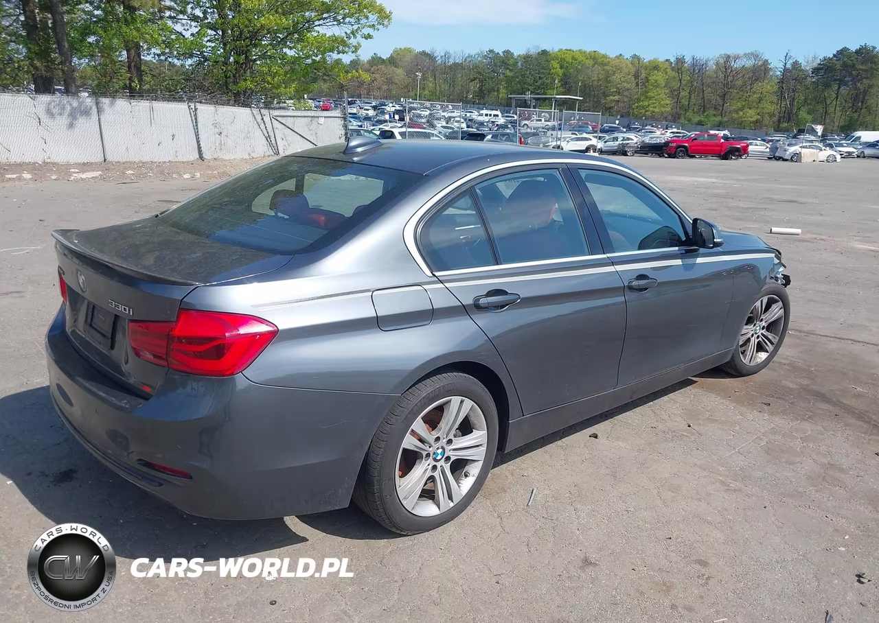 2018 BMW 330I xDrive VIN:WBA8D9C52JA013408 - 4
