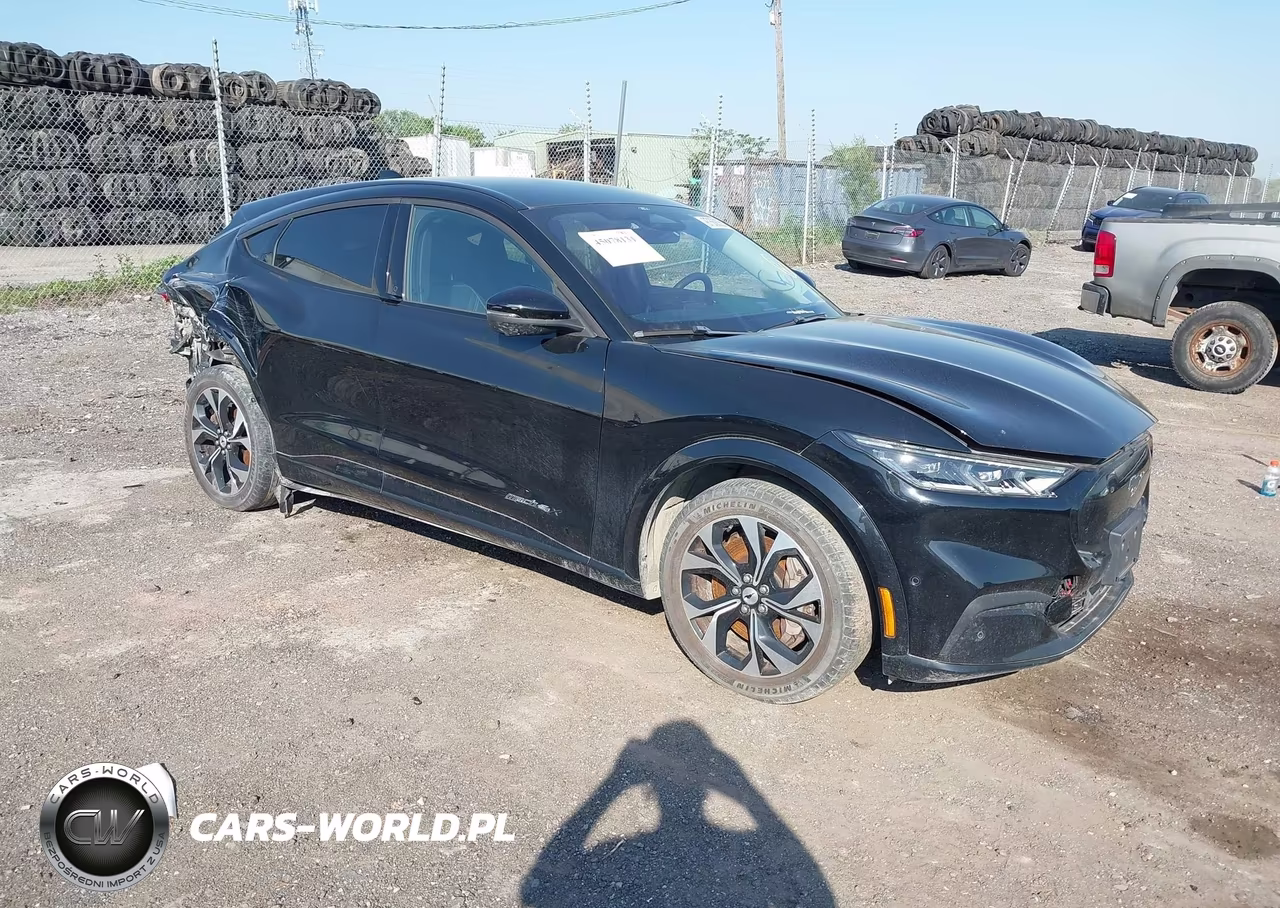 2022 Ford Mustang Mach-E Premium