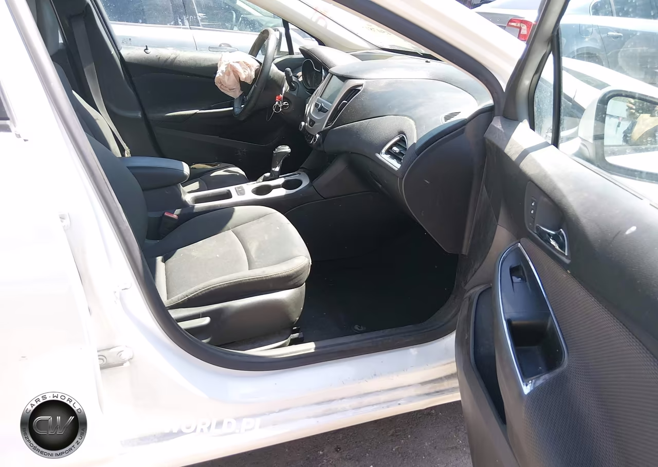 2016 Chevrolet Cruze Ls Auto VIN:1G1BC5SM3G7233250 - 5