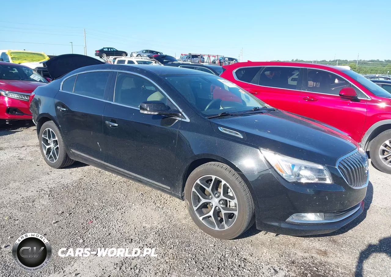 2016 Buick Lacrosse Sport Touring – zdjęcie 1 z 17