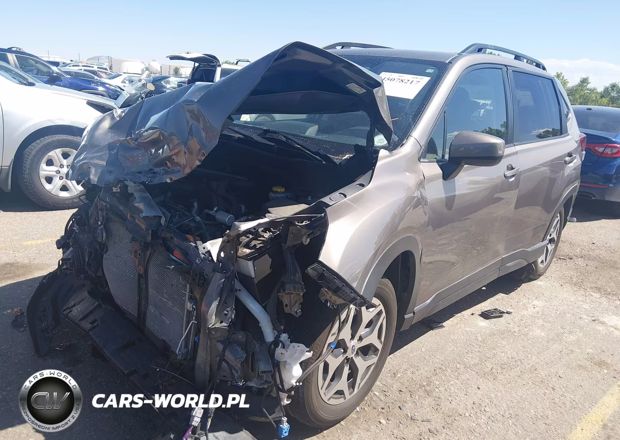 2024 Subaru Forester Premium VIN:JF2SKADC4RH493727 - 2