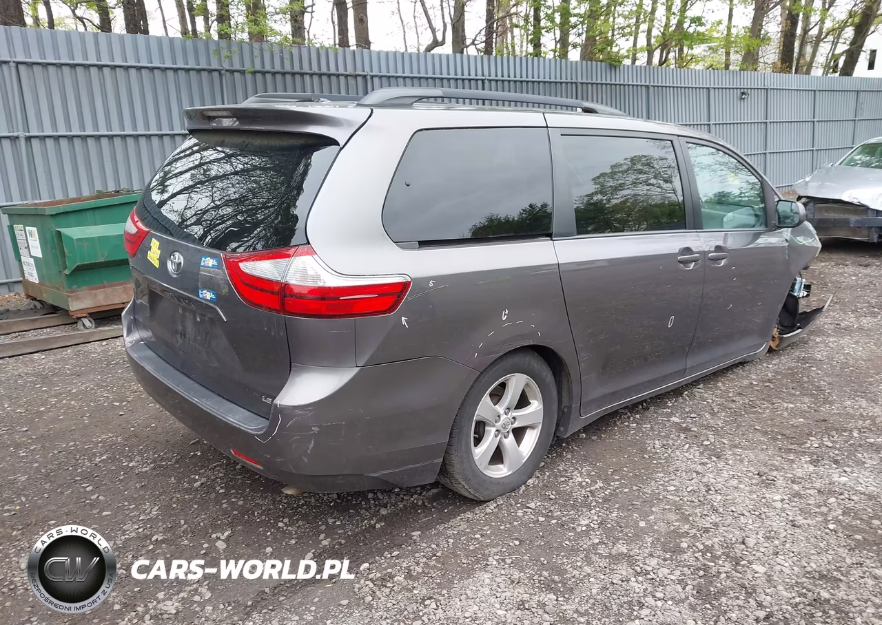2015 Toyota Sienna Le 7 Passenger-Le 8 Passenger VIN:5TDKK3DC6FS611410 - 4