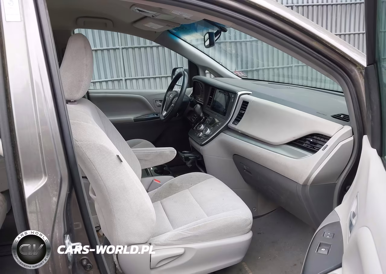 2015 Toyota Sienna Le 7 Passenger-Le 8 Passenger VIN:5TDKK3DC6FS611410 - 5