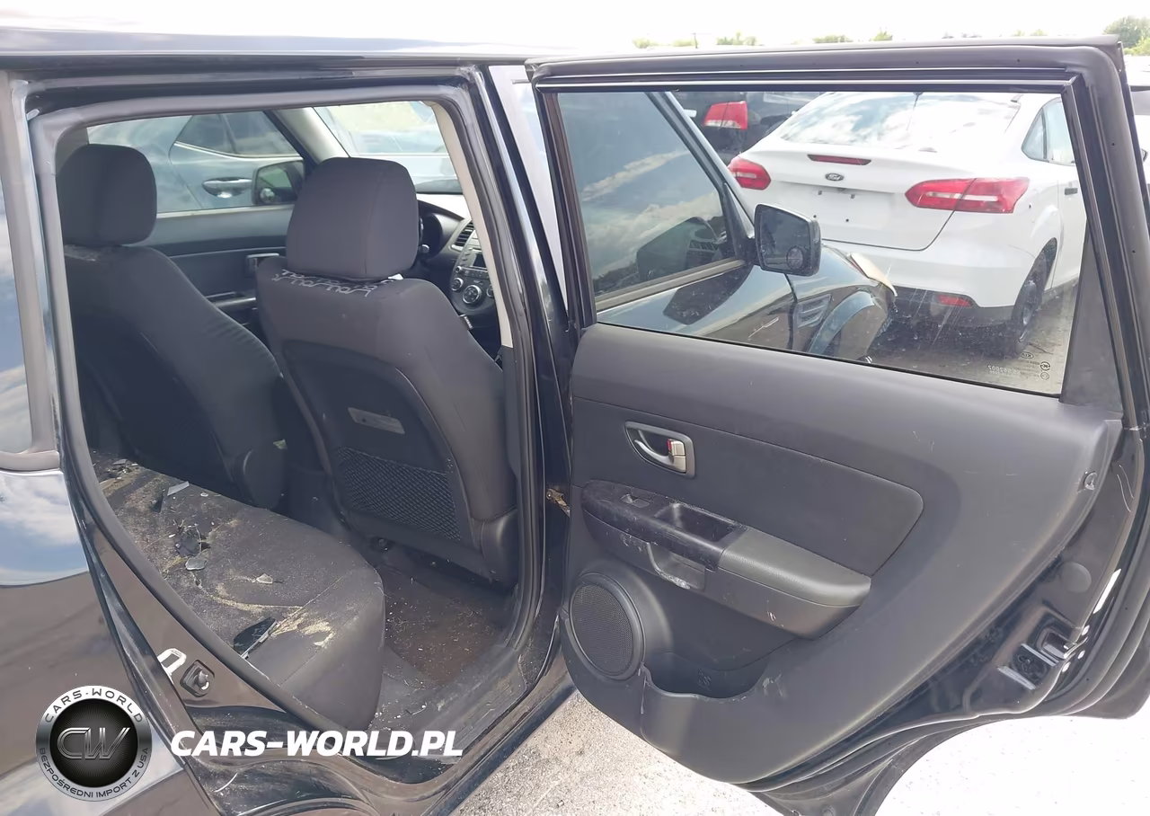 2011 Kia Soul + VIN:KNDJT2A20B7195857 - 8