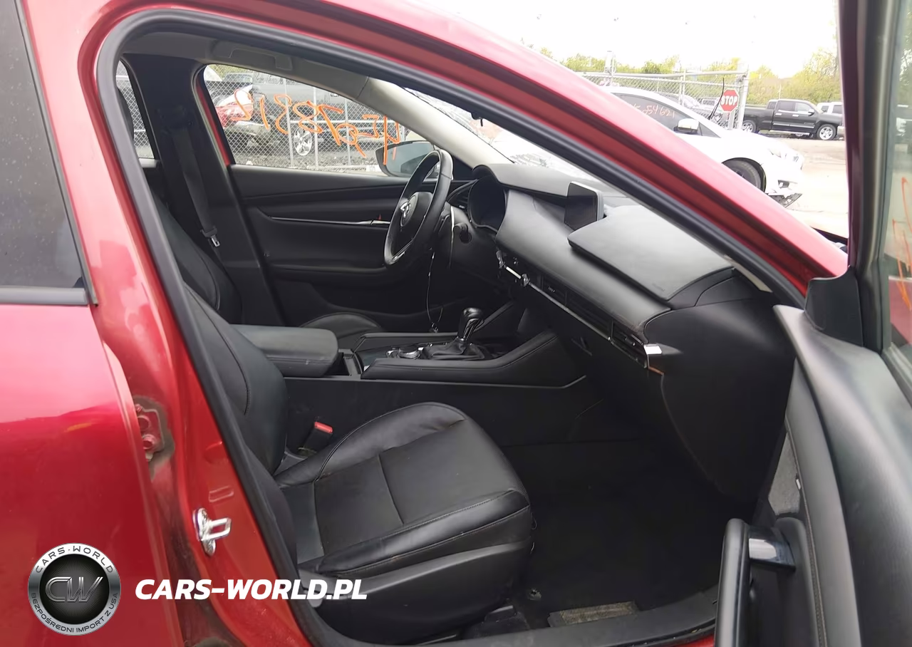 2019 Mazda Mazda3 Premium Package VIN:3MZBPAEM9KM103565 - 5