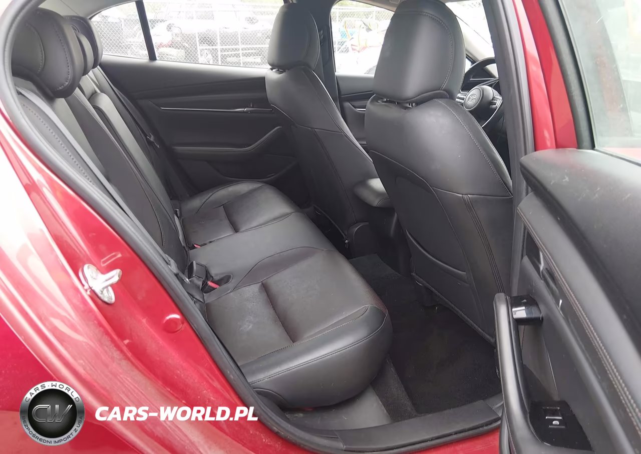 2019 Mazda Mazda3 Premium Package VIN:3MZBPAEM9KM103565 - 8