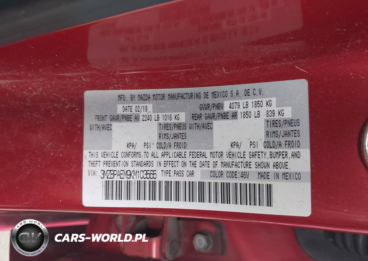 2019 Mazda Mazda3 Premium Package VIN:3MZBPAEM9KM103565 - 9
