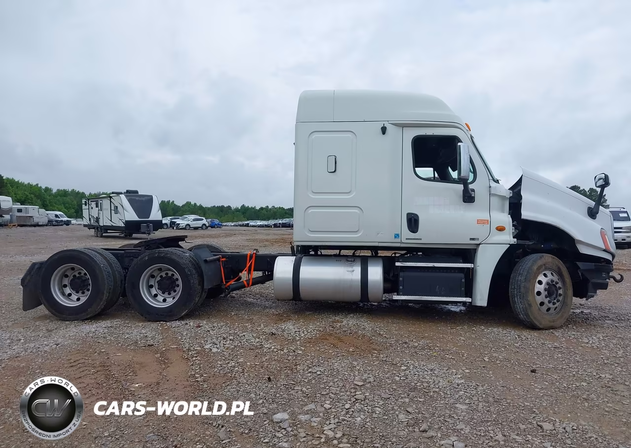 2012 Freightliner Cascadia 125 VIN:1FUJGLDV9CSBN9594 - 13