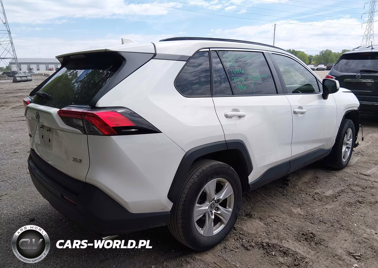 2021 Toyota Rav4 Xle VIN:JTMW1RFV8MD062307 - 4