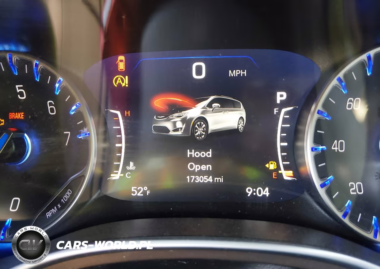 2017 Chrysler Pacifica Touring-L Plus VIN:2C4RC1EG8HR810987 - 15