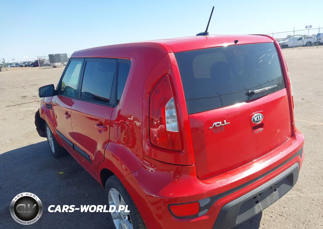 2013 Kia Soul + VIN:KNDJT2A66D7627762 - 3