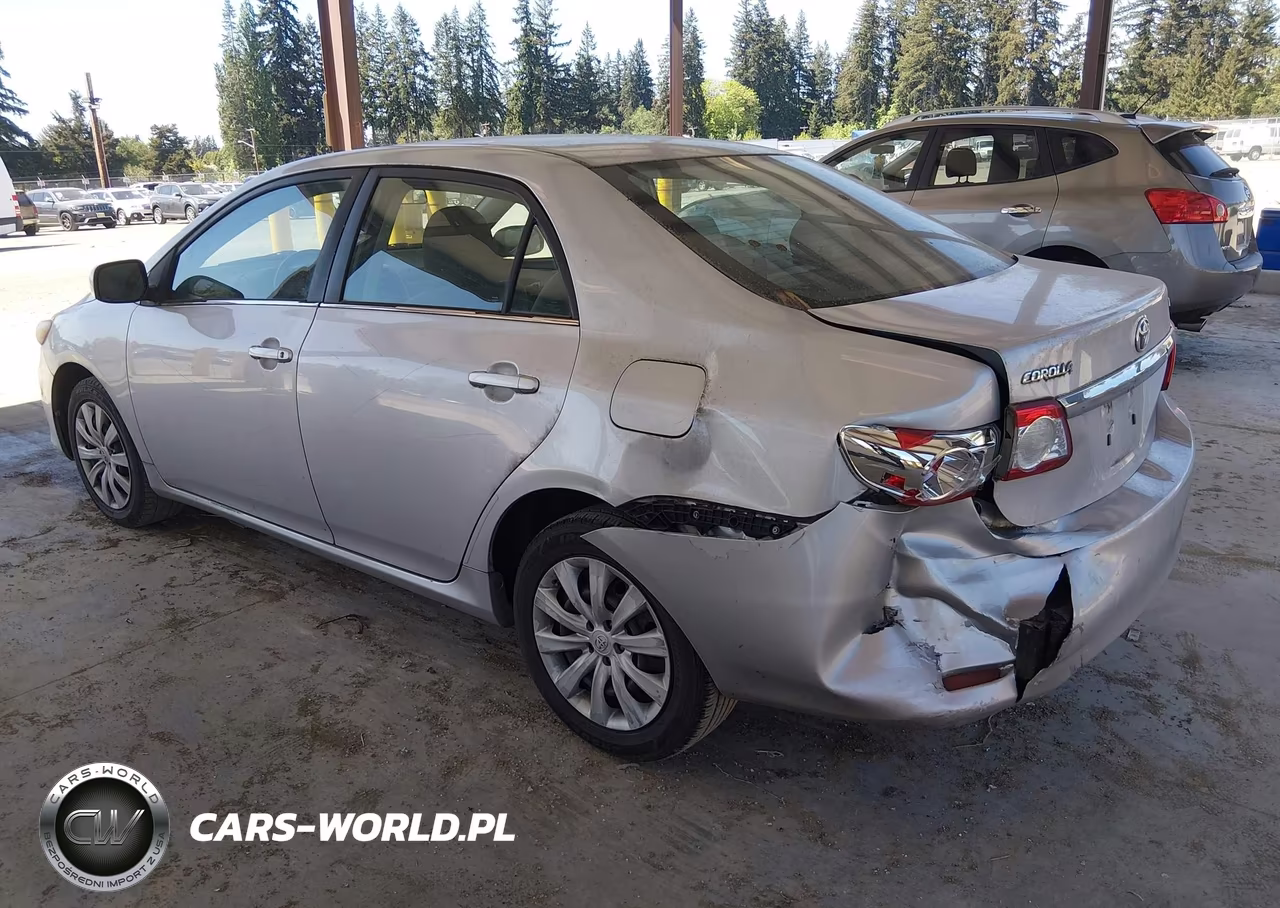 2013 Toyota Corolla Le VIN:2T1BU4EE0DC084891 - 3