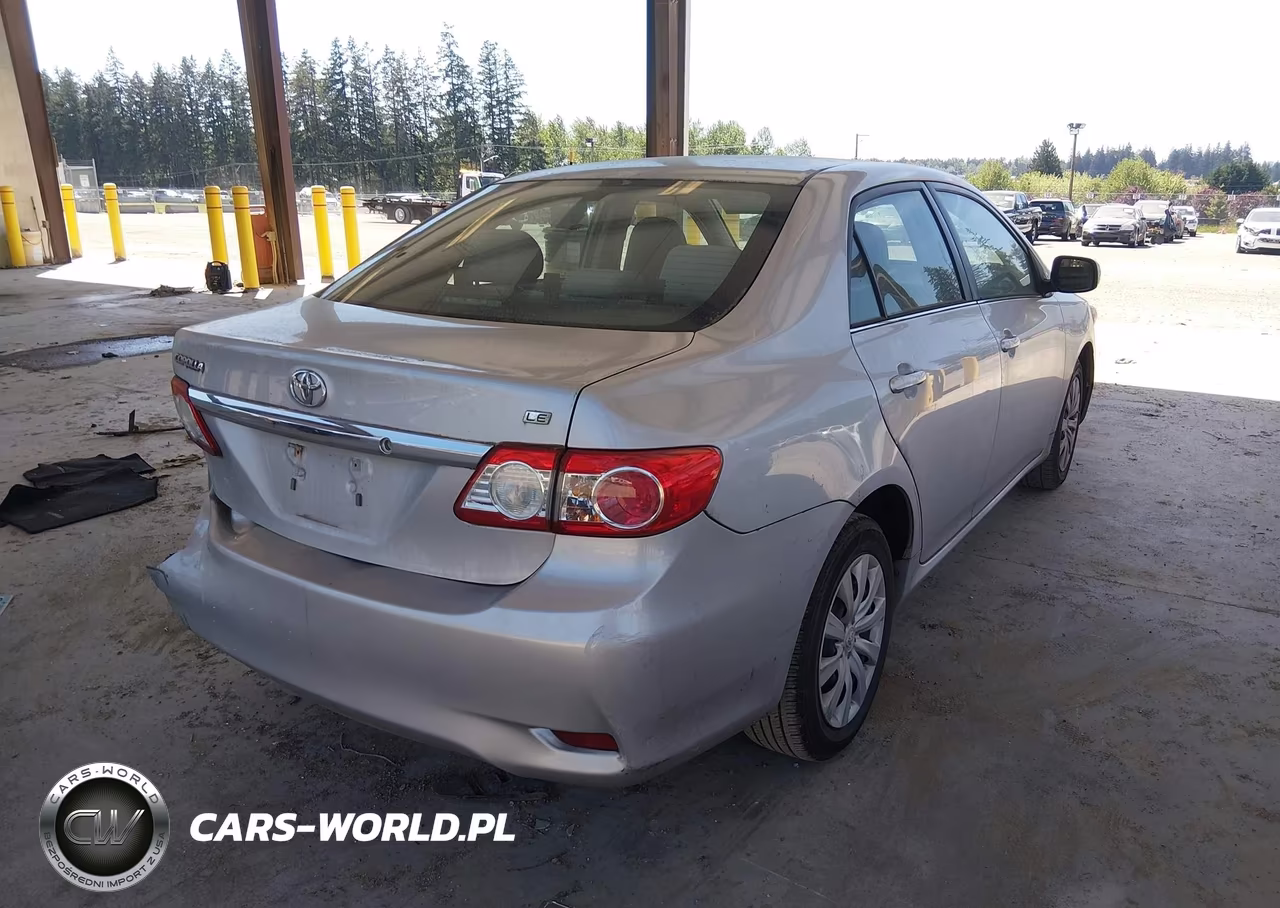 2013 Toyota Corolla Le VIN:2T1BU4EE0DC084891 - 4