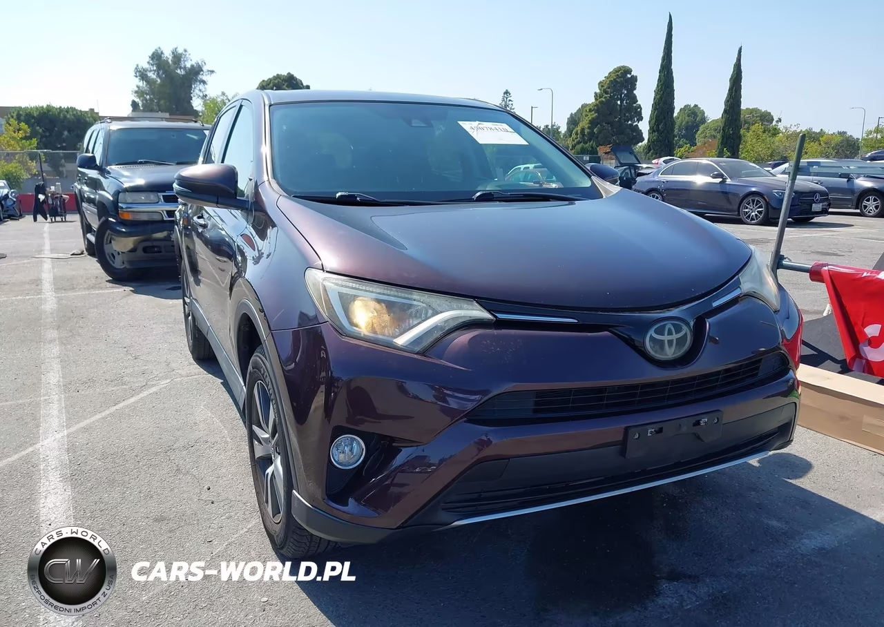 Główne zdjęcie 2018 Toyota Rav4 Xle