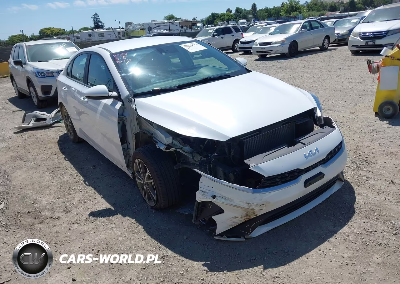 2023 Kia Forte Lxs