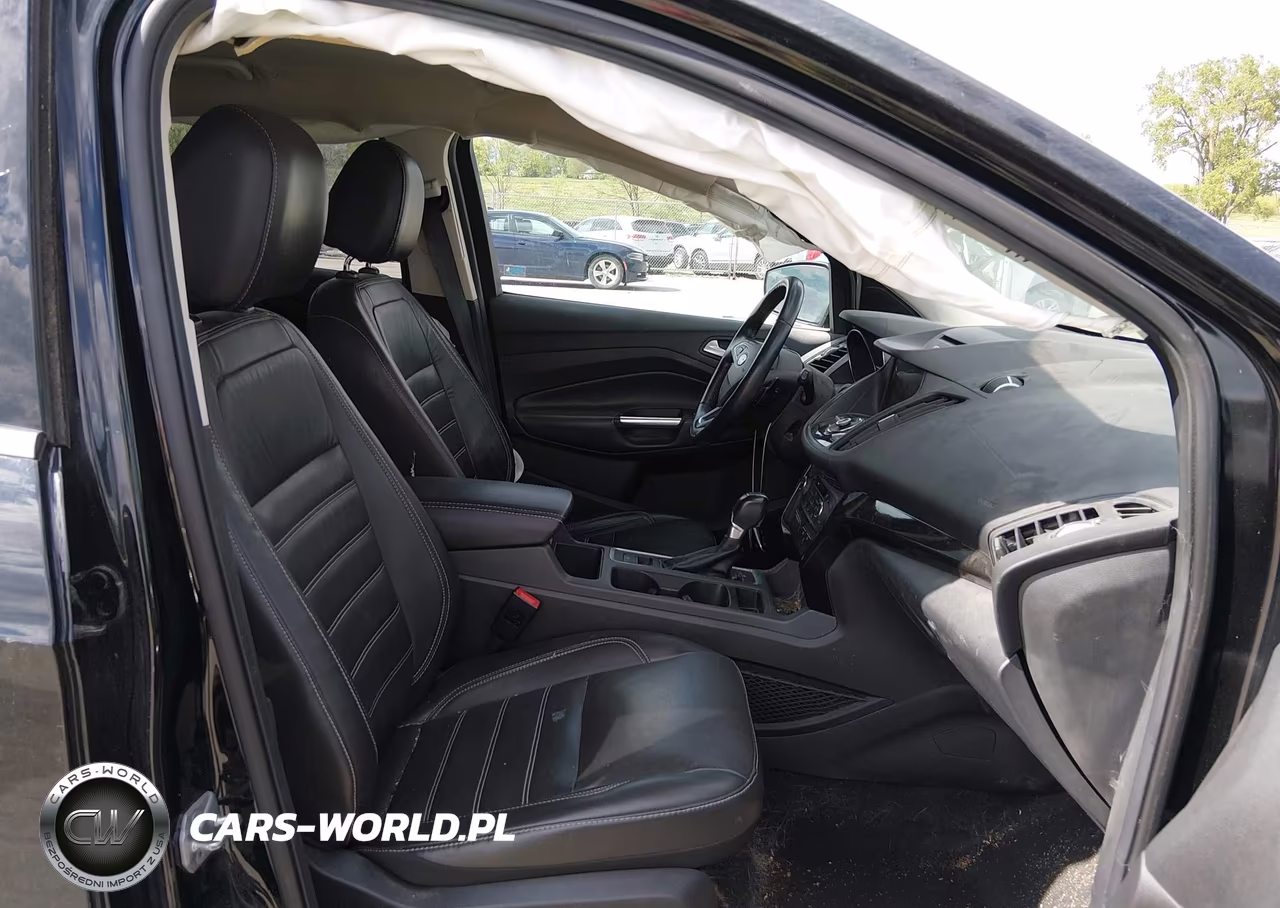 2017 Ford Escape Titanium VIN:1FMCU0JD0HUE95433 - 5